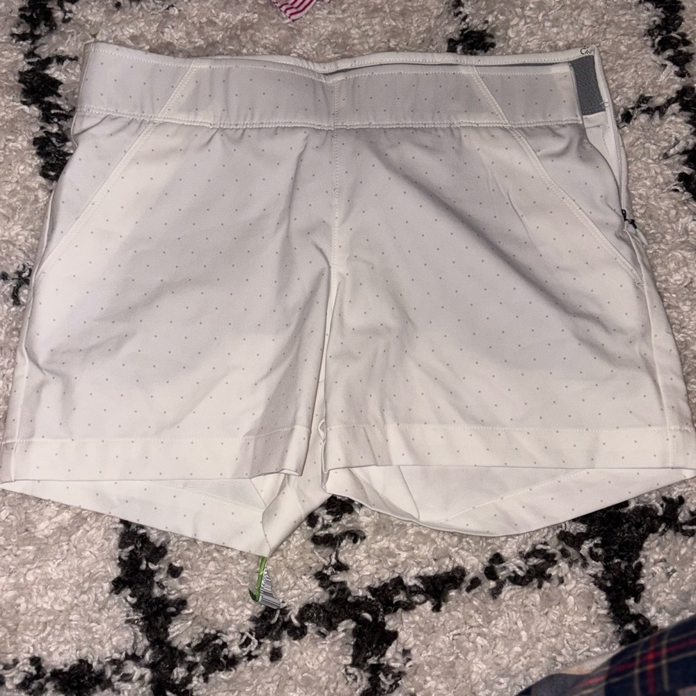 Under Armour Women's White Golf Shorts